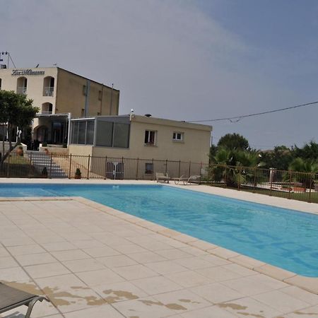 Les Mimosas Hotell Lunel  Exteriör bild
