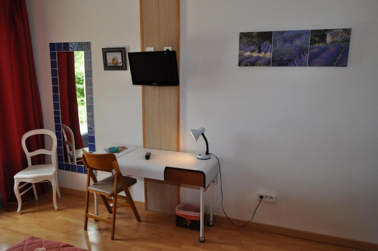 Les Mimosas Hotell Lunel  Rum bild